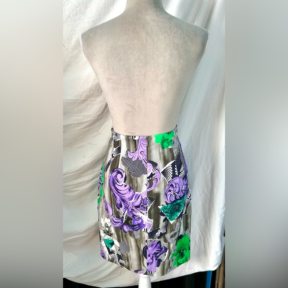 Versace Collection Grey, Purple, Green Abstract Pencil Skirt, Size M - Picture 10 of 13
